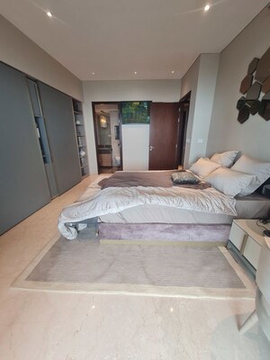 Room in 3.5 BHK Apartment at Lokhandwala Infrastructure Minerva, Mahalaxmi – for Sale
