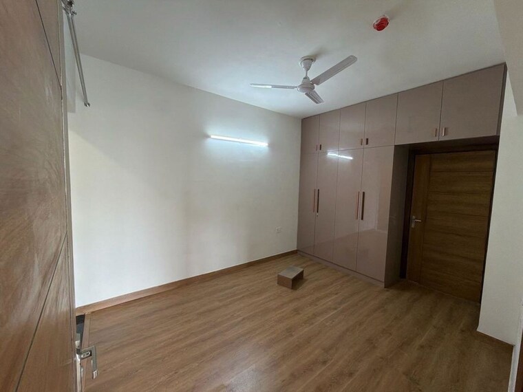 Room, sector 23 3 Bedroom 1600 Sq.Ft. Builder Floor In Sector 23 Gurgaon 10698252