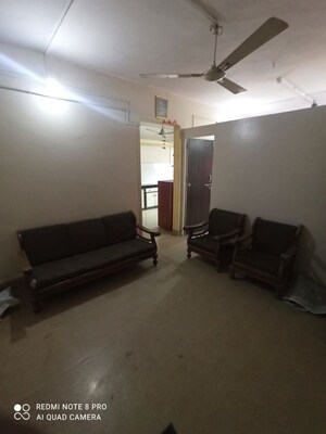 Living Room in  Pg at Prabhat Road – for Rent