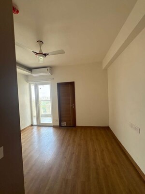 3 BHK Builder Floor For Rent in Sector 21