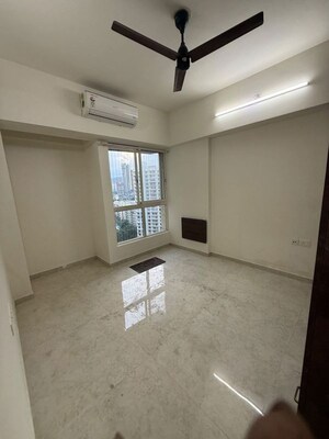 Bedroom in 2 BHK Apartment at Lodha Amara, Kolshet Road – for Rent