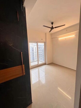 2 BHK +  975 Sq.Ft. Apartment in Amrapali Verona Heights