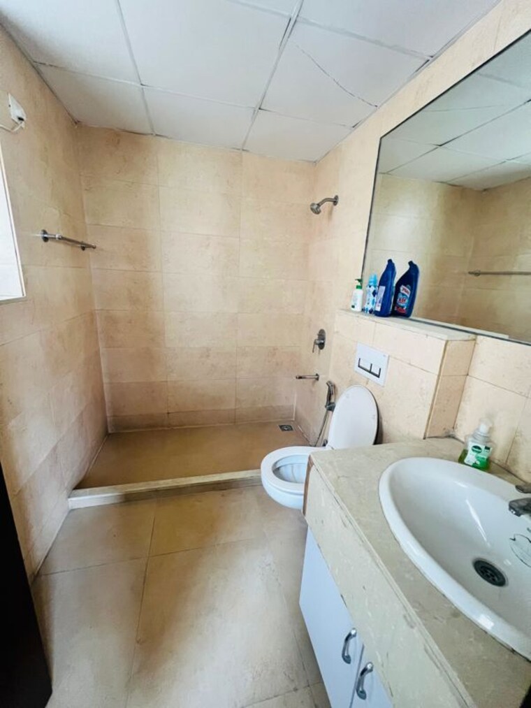 Bathroom, conscient-heritage-one 3 Bedroom 1890 Sq.Ft. Apartment In Sector 62 Gurgaon 10698330