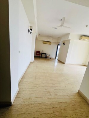 Room in 3 BHK Apartment at Conscient Heritage One, Sector 62 – for Rent