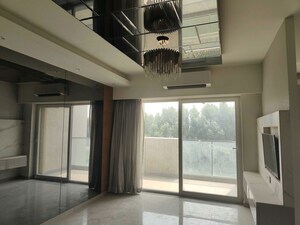 Staircase in 3 BHK Builder Floor at Sector 23 – for Rent