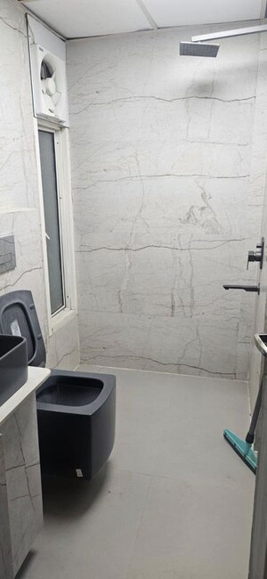 Bathroom in 3.5 BHK Apartment at Supertech Cape Town, Sector 74 – for Sale