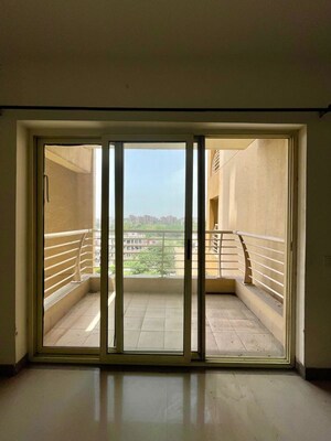 Room in 3.5 BHK Apartment at Sector 20 – for Sale