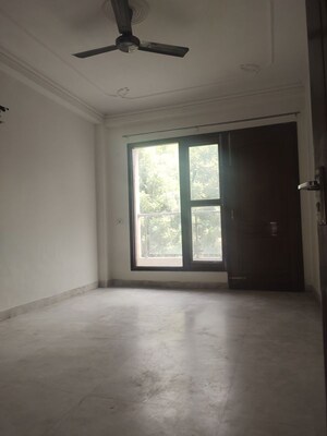 Room in 3 BHK Builder Floor at Kalkaji – for Rent