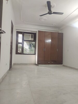 Furnished Amenities in 3 BHK Builder Floor at Kalkaji – for Rent