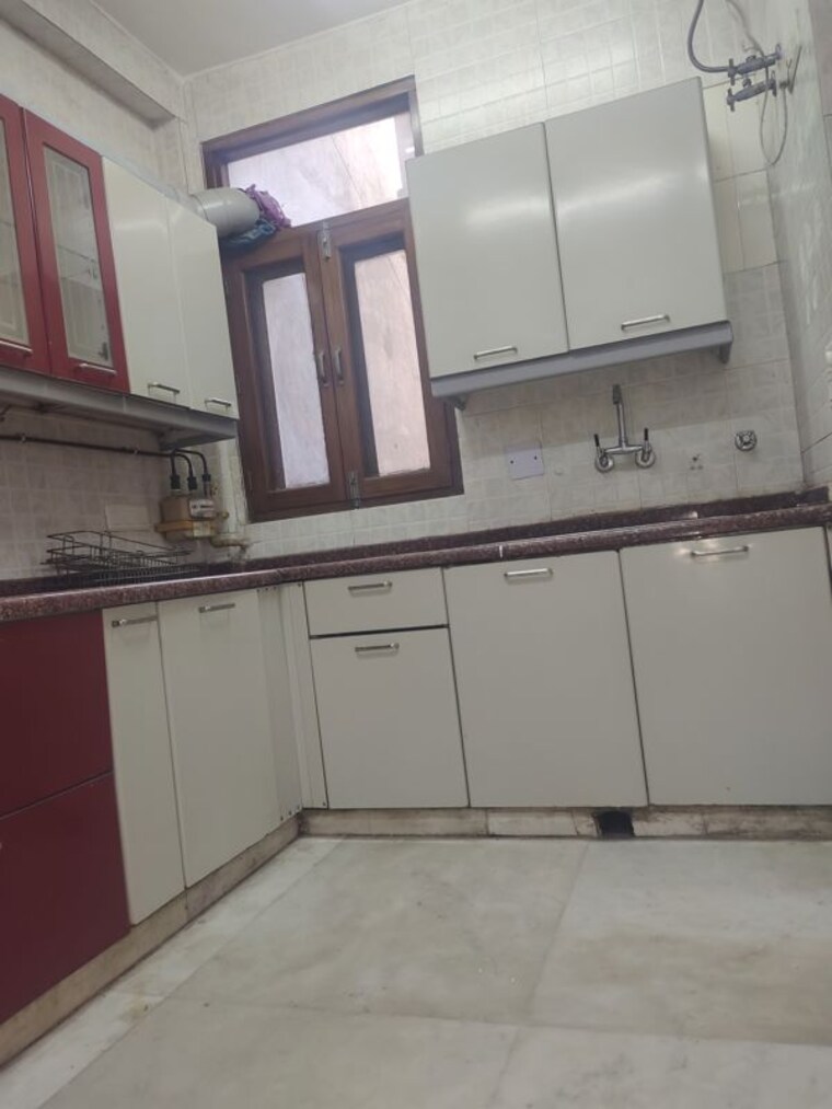 Kitchen, kalkaji 3 Bedroom 1800 Sq.Ft. Builder Floor In Kalkaji Delhi 10698373