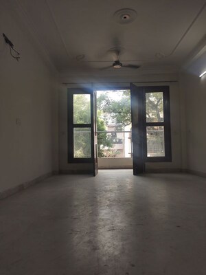Room in 3 BHK Builder Floor at Kalkaji – for Rent