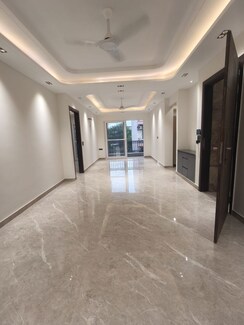 3 BHK +Builder Floor For Sale in Sector 57