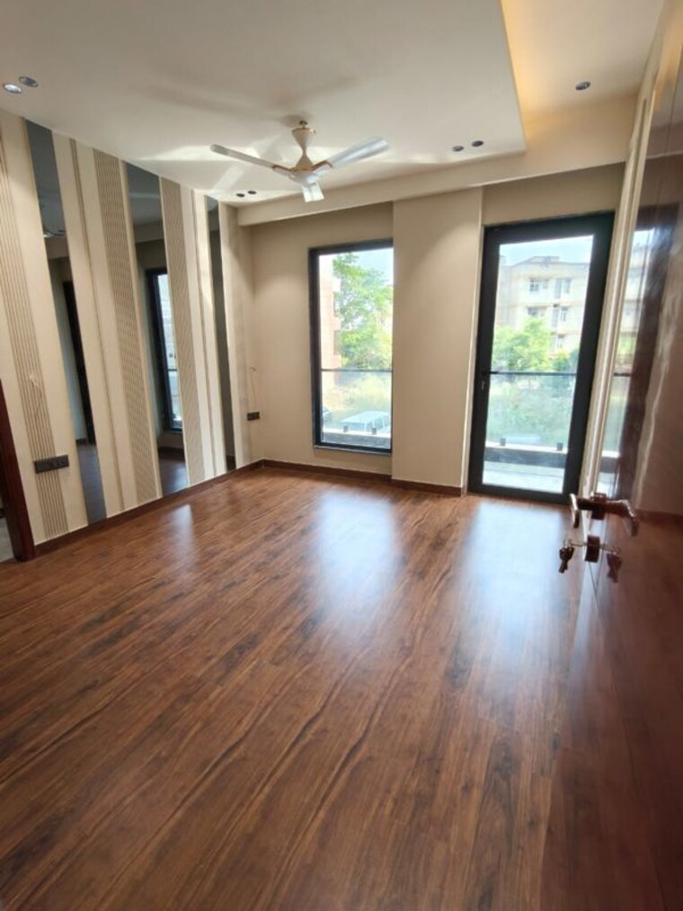 Room, sector 57 3 Bedroom 205 Sq.Yd. Builder Floor In Sector 57 Gurgaon 10698382