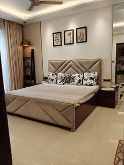 4 BHK +Builder Floor For Rent in Sector 21