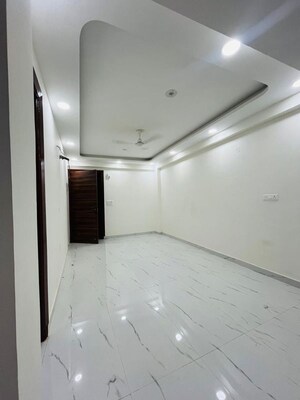 Room in 2 BHK Builder Floor at Chattarpur – for Rent