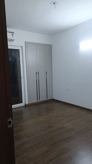 Room in 3.5 BHK Apartment at ATS Homekraft Pious Hideaways, Sector 150 – for Rent