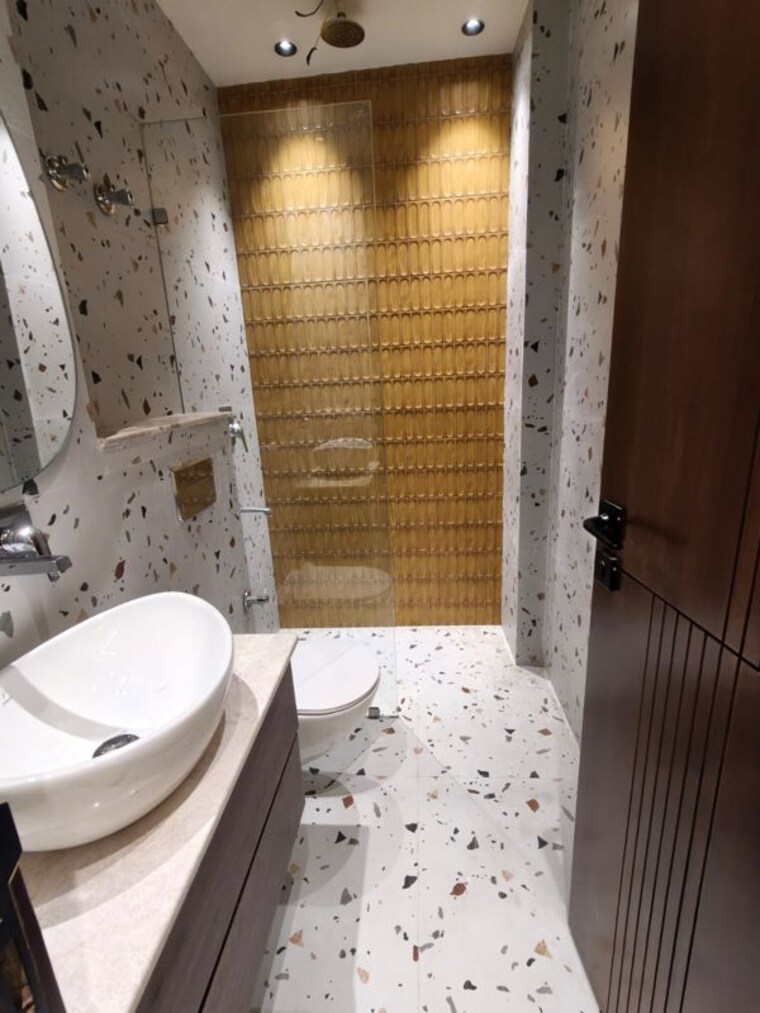 Bathroom, sector 57 3 Bedroom 204 Sq.Yd. Builder Floor In Sector 57 Gurgaon 10698398