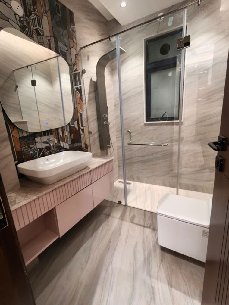 Bathroom, sector 57 3 Bedroom 204 Sq.Yd. Builder Floor In Sector 57 Gurgaon 10698398