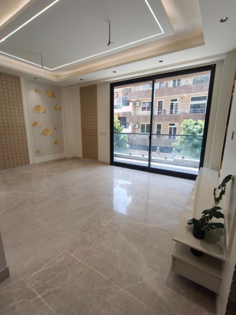  Parking, sector 57 3 Bedroom 204 Sq.Yd. Builder Floor In Sector 57 Gurgaon 10698398