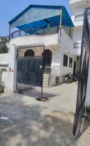 6+ BHK Independent House For Sale in Sector 31
