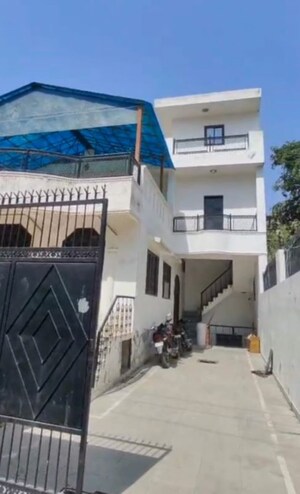 6+ BHK Independent House – Exterior View View at Sector 31 - for Sale