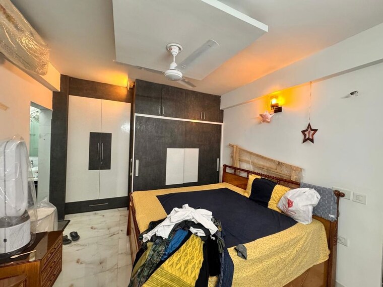 Bedroom, sector 23 3 Bedroom 1600 Sq.Ft. Builder Floor In Sector 23 Gurgaon 10698407