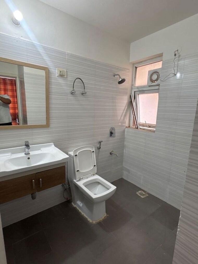 Kitchen, sector 21 3 Bedroom 1600 Sq.Ft. Builder Floor In Sector 21 Gurgaon 10698416