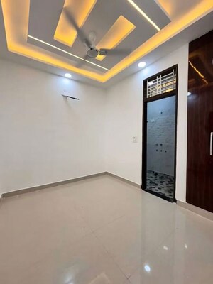 Furnished Amenities in 4 BHK Independent House at Uttam Nagar – for Sale