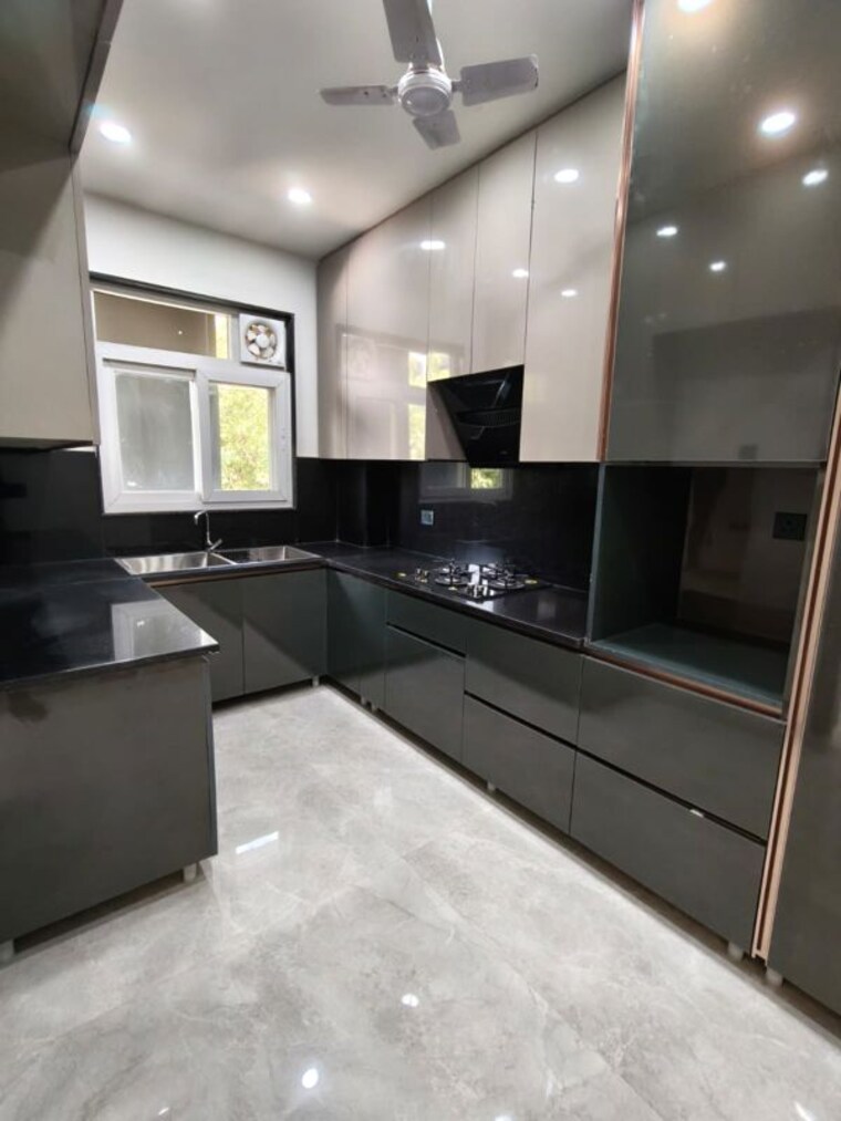 Kitchen, sector 57 3 Bedroom 204 Sq.Yd. Builder Floor In Sector 57 Gurgaon 10698415