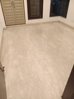 Room in 4 BHK Builder Floor at New Friends Colony – for Rent