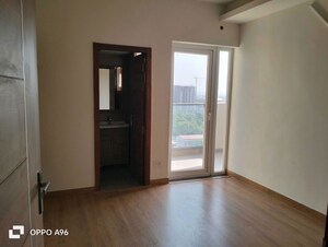 Room in 2 BHK Builder Floor at Sector 21 – for Rent