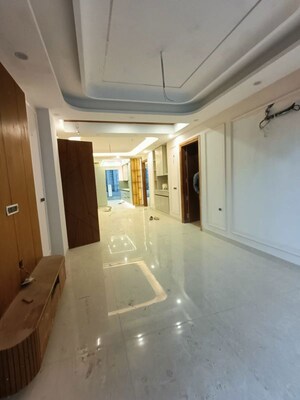 Building Lobby in 3 BHK Builder Floor at Sector 51 – for Sale