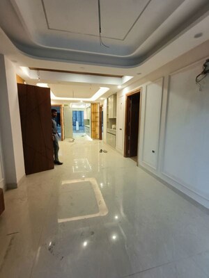 Building Lobby in 3 BHK Builder Floor at Sector 51 – for Sale