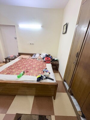 Bedroom in 2.5 BHK Apartment at Vikas Puri – for Rent