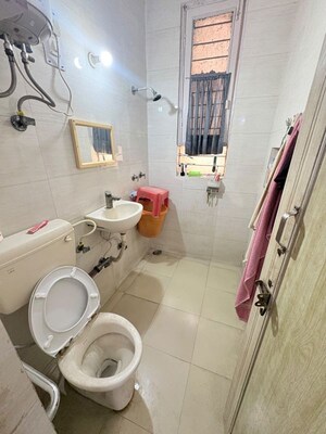 Bathroom in 2.5 BHK Apartment at Vikas Puri – for Rent