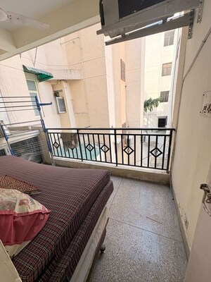 Balcony in 2.5 BHK Apartment at Vikas Puri – for Rent