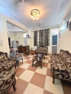 2.5 BHK Apartment For Rent in Vikas Puri