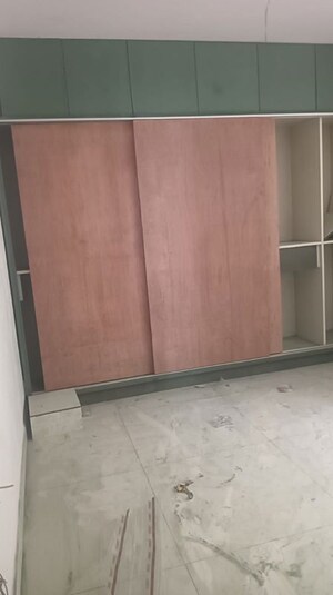 Room in 3 BHK Apartment at Praneeth KKRs Pranav Jaitra, Hydernagar – for Rent