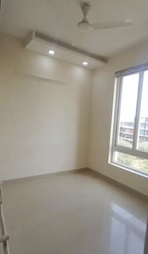 Room in 3 BHK Apartment at Emaar Emerald Estate, Sector 65 – for Rent