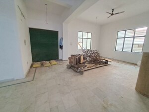 Parking in  Warehouse at Sector 63 – for Rent