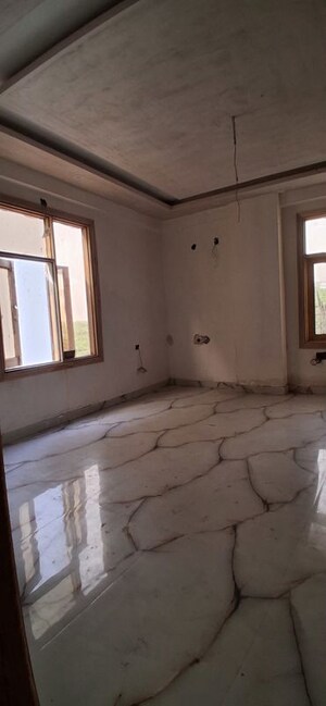Furnished Amenities in 3 BHK Builder Floor at Mehrauli – for Sale