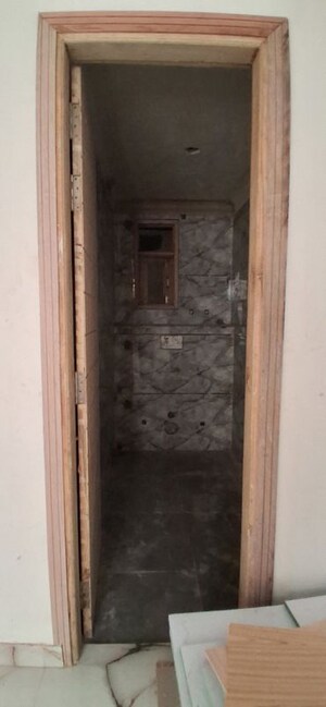 Furnished Amenities in 3 BHK Builder Floor at Mehrauli – for Sale