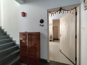 Furnished Amenities in 3 BHK Builder Floor at Sector 22 – for Rent