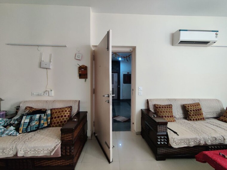 Living Room, sector 22 3 Bedroom 1600 Sq.Ft. Builder Floor In Sector 22 Gurgaon 10698480