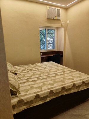 Bedroom in 2 BHK Builder Floor at Safdarjung Enclave – for Rent