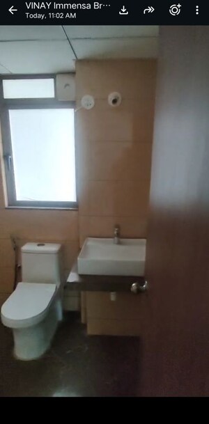 Team Area in 3 BHK Apartment at Kalpataru Immensa, Kolshet Road – for Rent