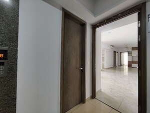 Room in 3 BHK Builder Floor at Sector 22 – for Rent