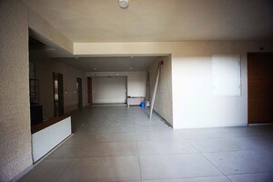 Room in 3 BHK Apartment at Sukirti 54, Shela – for Sale
