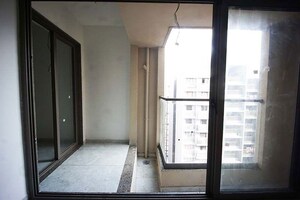 Room in 3 BHK Apartment at Sukirti 54, Shela – for Sale
