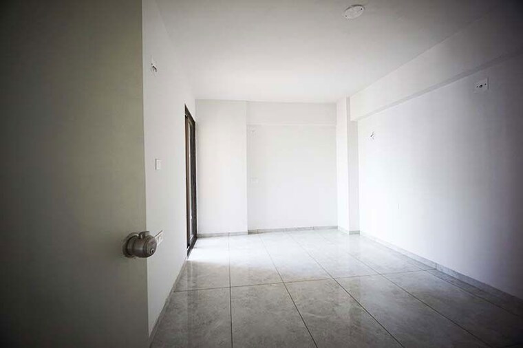 Bathroom, sukirti-54 3 Bedroom 1761 Sq.Ft. Apartment In Shela Ahmedabad 10698503
